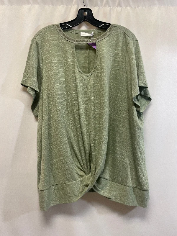 Green Top Short Sleeve Retrology, Size 3x