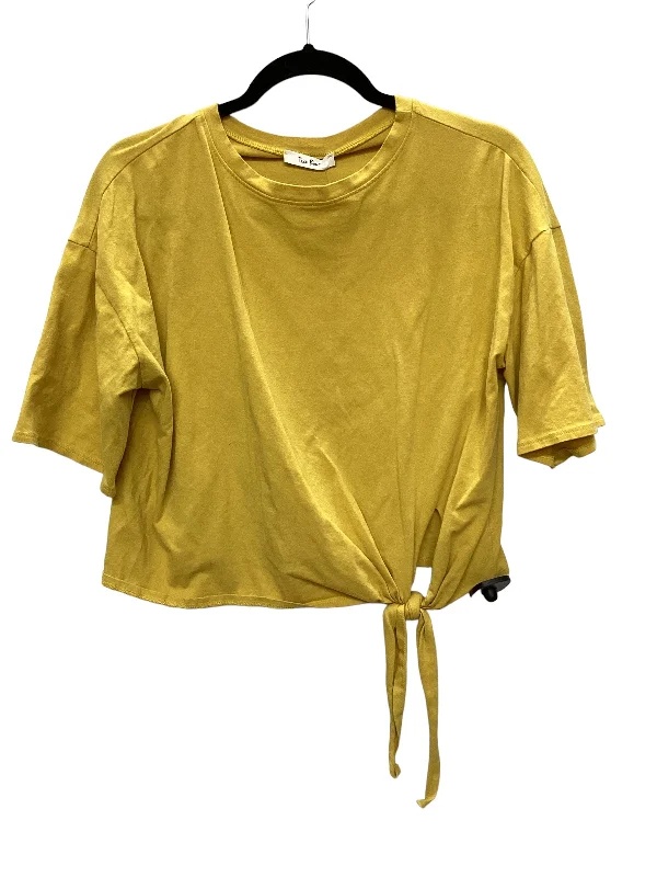 Yellow Top Short Sleeve Tres Bien, Size M