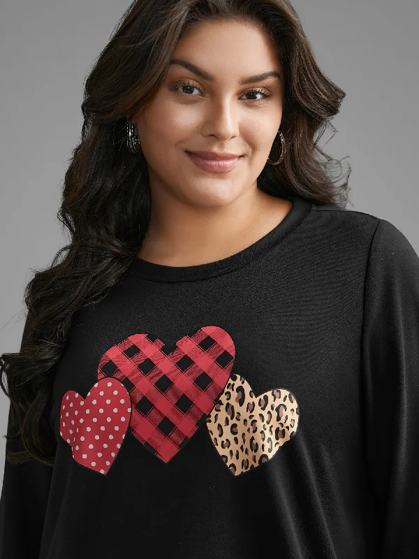 Crew Neck Heart Print Sweatshirt