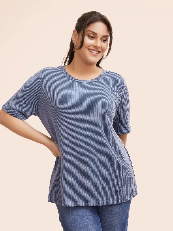 Round Neck Plain Textured Knit T-shirt