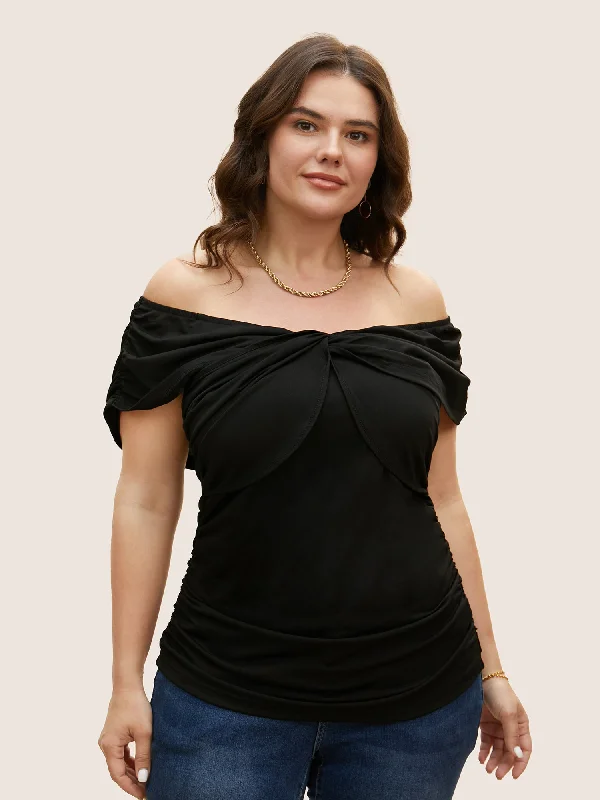 Solid Twist Front Off Shoulder Slim T-shirt